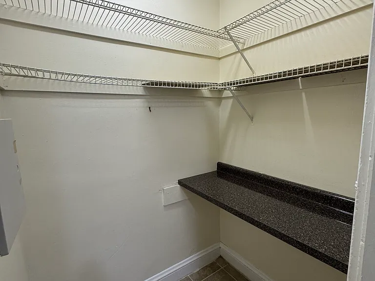 5 Barrows St #4B — Photo 7