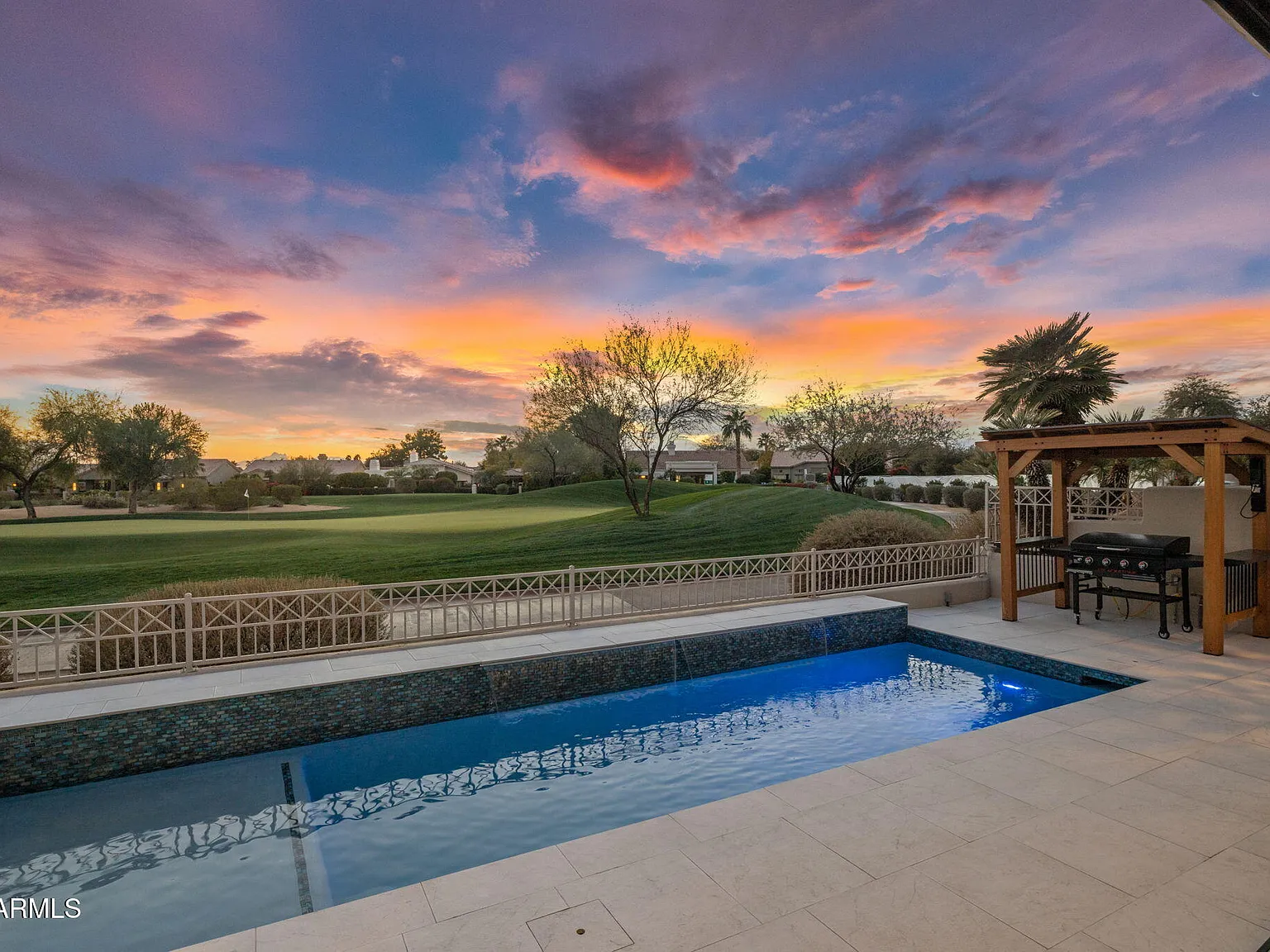 3 bed, 3.0 bath, 2842 sqft, $10,000 — Photo 3