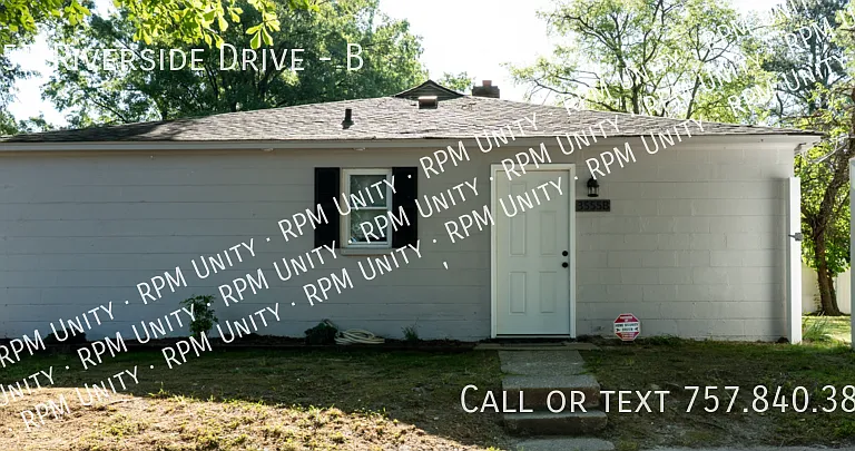 3555 Riverside Dr #B — Photo 2