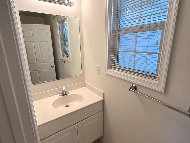 921 S Talbot St #C — Photo 19