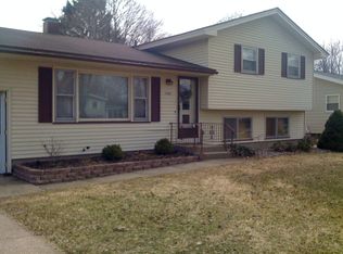 1745 Lawnel Ave, Norton Shores, MI
