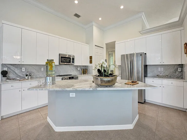 2657 Windwood Way — Photo 35