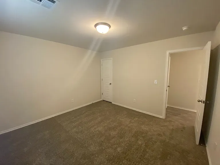 9512 Squire Ln — Photo 9