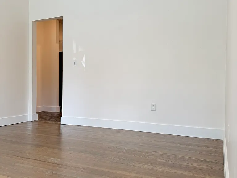 41 Furman Ave #5 — Photo 72