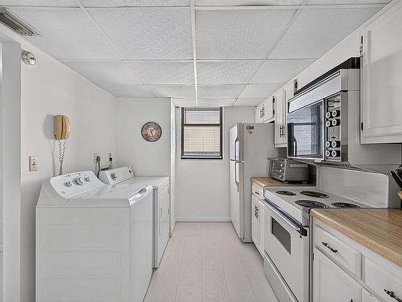 5th image of 9900 S Ocean Drive #1505