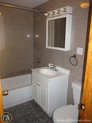 Rented by Realty 2000 Corp | media 24