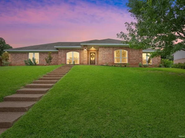 10025 Forest View Dr, Woodway, TX 76712