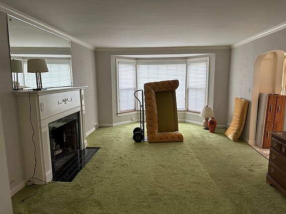 2nd image of 1633 N Nordica Ave