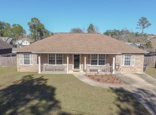 1904 Woodville Ln, Gautier, MS 39553