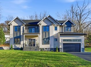 11 Rale Ter, Livingston Twp., NJ 07039