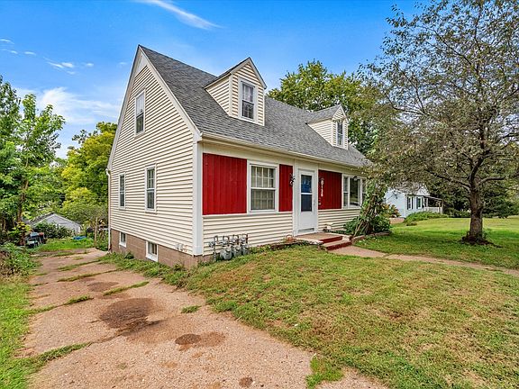 2nd image of 3138 12th St