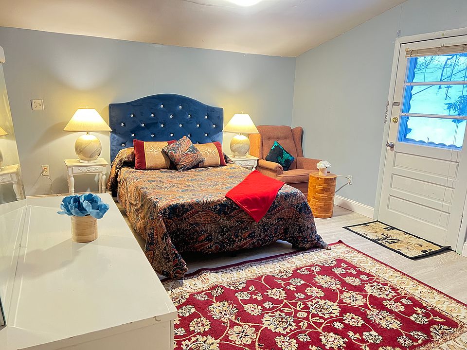 1st image of 85 Mill St #1
