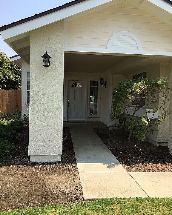 2nd image of 1208 Jason Dr