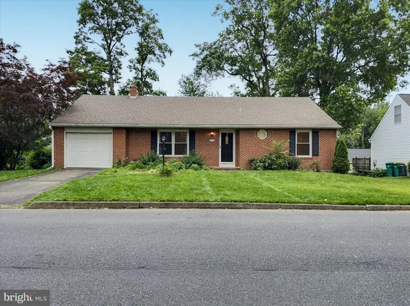 74 Little Run Rd, Camp Hill, PA 17011