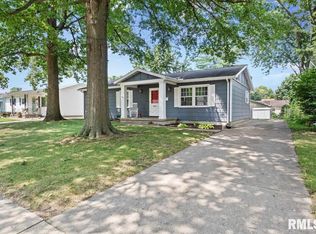 33 Kirkley Ln, Springfield, IL 62704