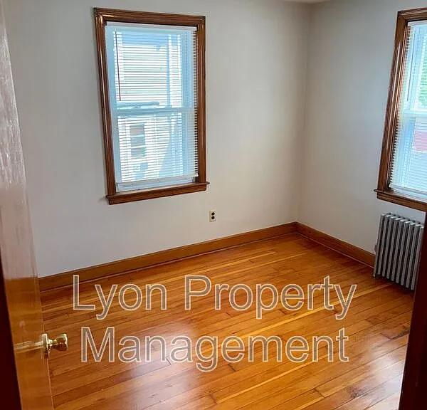 5 Norris Ave #6 — Photo 4