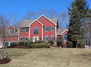 5 Falcon Ridge Dr, Hopkinton, MA 01748