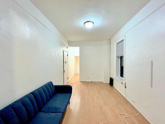 2nd image of 229 W 105th St Unit 1R