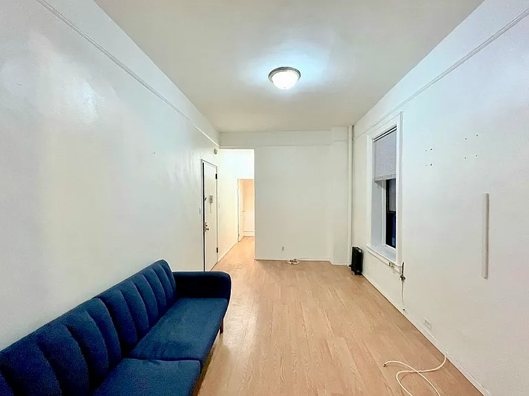 229 W 105th St #5R — Photo 2