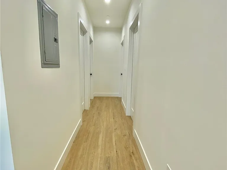 8821 Delco Ave — Photo 10