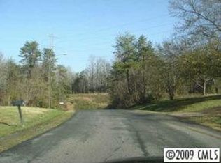 209 S Mickley Ave, Bessemer City, NC 28016