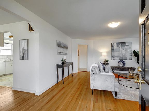 3rd image of 737 N 18th St