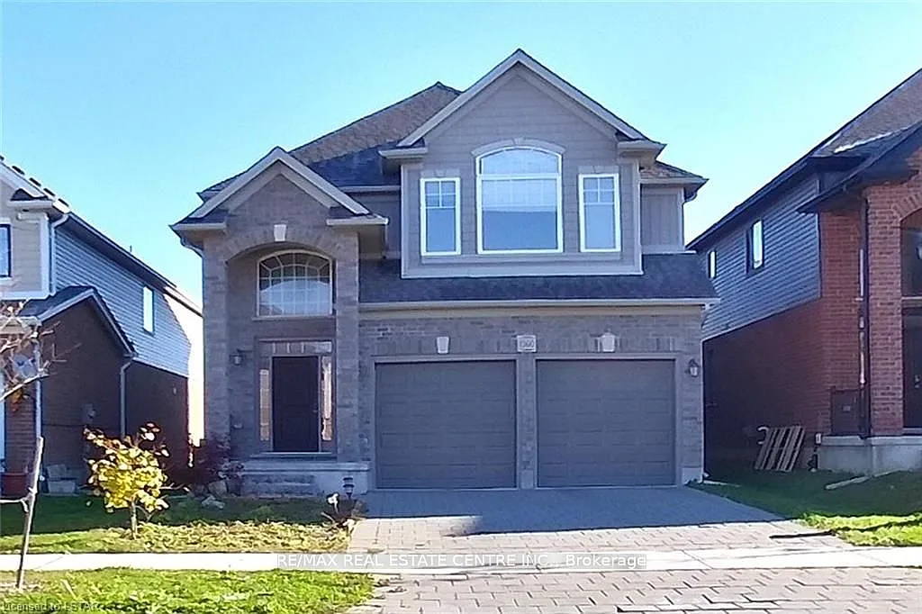 4 bed, $3,600 — Photo 1