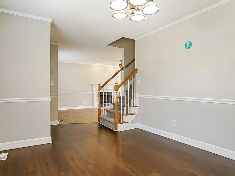 102 Westwood Pl — Photo 7