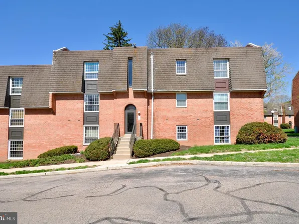 4000 Gypsy Ln Unit 401D, Philadelphia, PA 19129