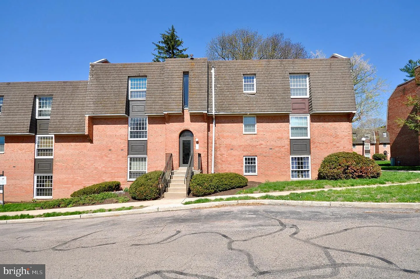 4000 Gypsy Ln Unit 401D photo 1