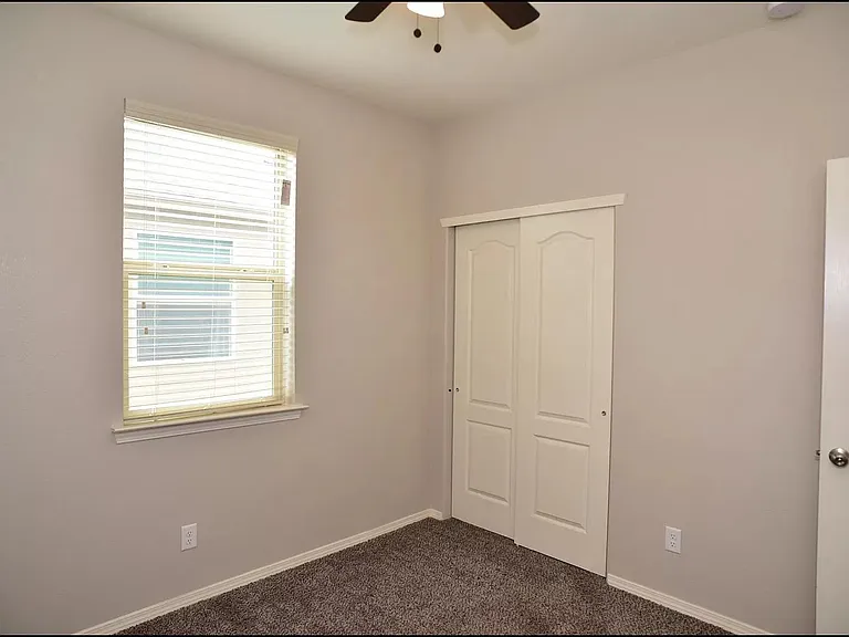 1016 Seahawk Pl — Photo 2
