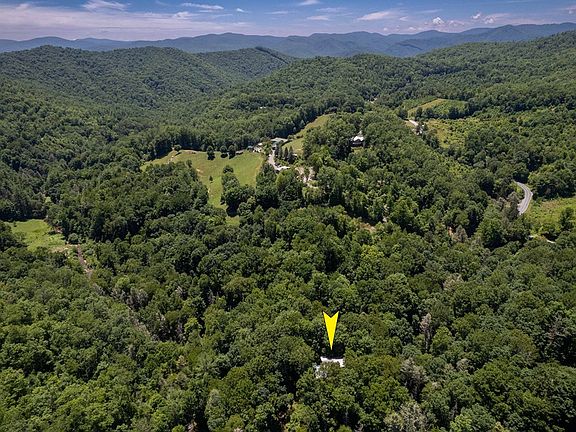 2nd image of 121 Hidden Hollow Falls Dr