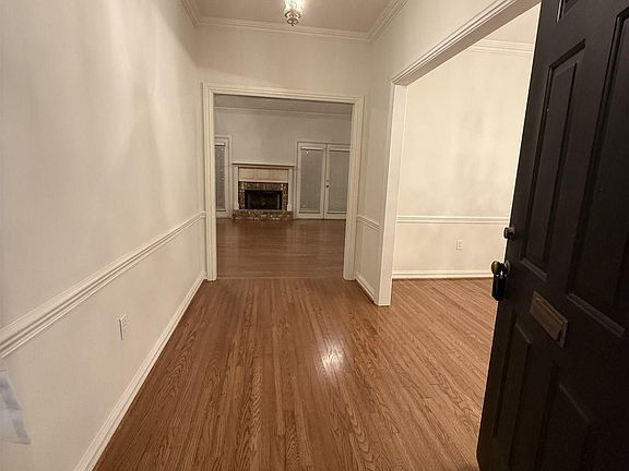 2nd image of 2503 Rosedale Dr