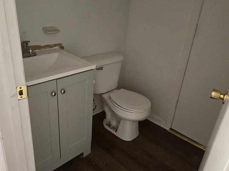 4221 W Girard Ave — Photo 11