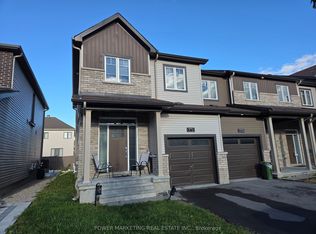571 Lilith St, Ottawa, ON K2J6Z5