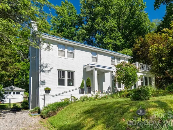 18 Robinwood Ave, Asheville, NC 28806