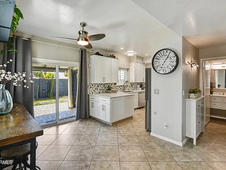 Kitchen/Dining