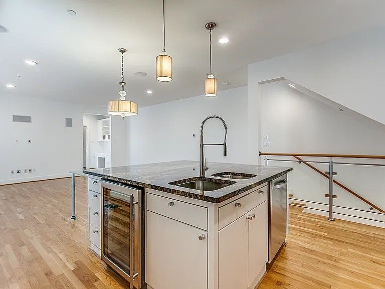 1st image of 3428 Rosedale Ave APT D