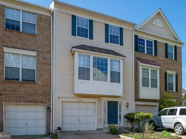 13102 Kidwell Field Rd, Herndon, VA 20171