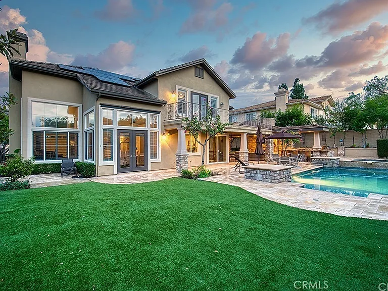 23 Van Gogh Way — Photo 5