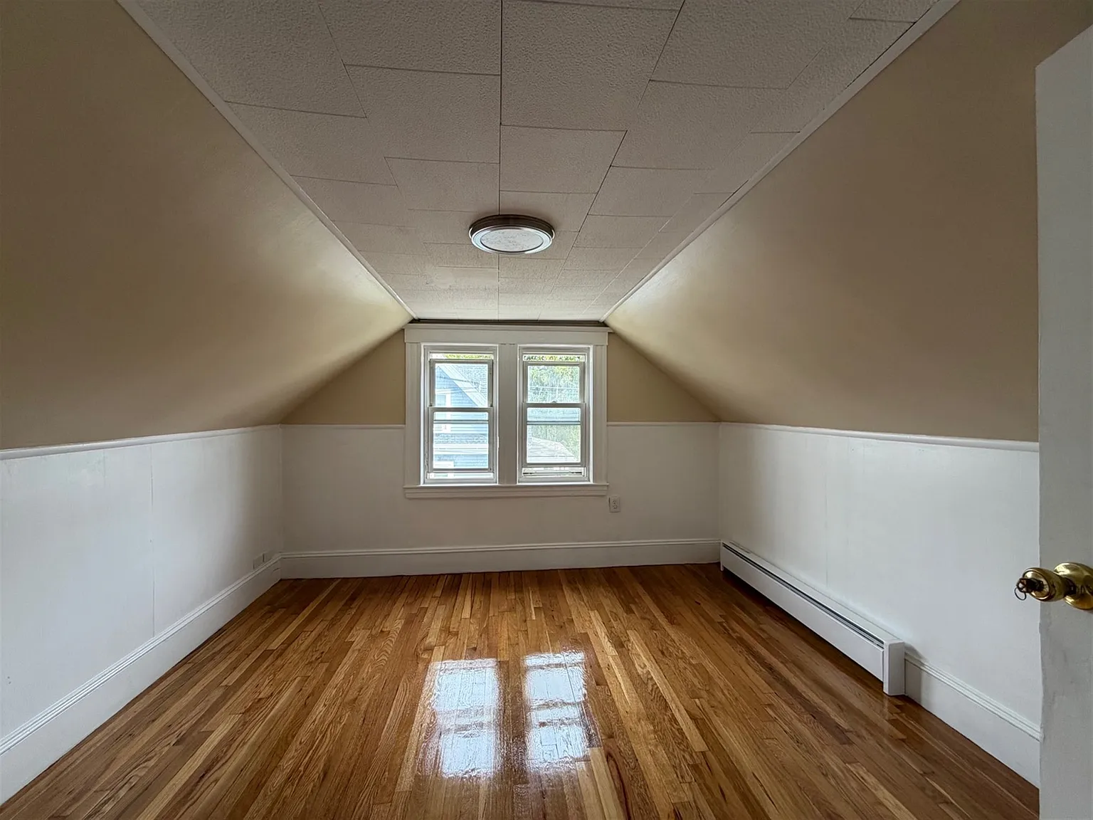 2 bed, $2,500 — Photo 4