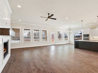 380 Bequette Ln, Centerton, AR 72719