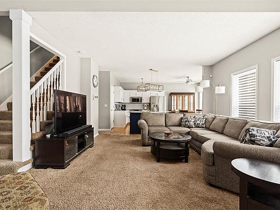 3rd image of 16542 W 154th St