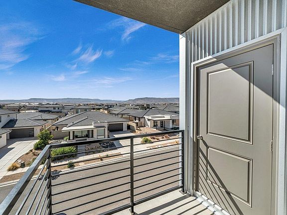 3rd image of 5801 S Garnet Dr #8302