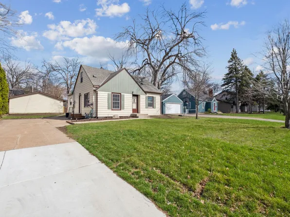 908 Summit Ave, Saint Paul Park, MN 55071