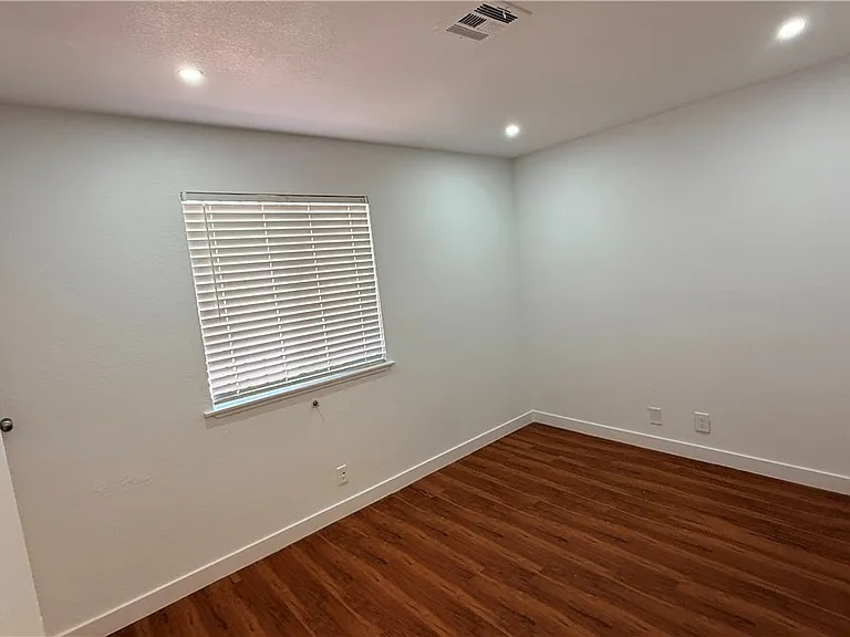 4744 W Twain Ave #A — Photo 12