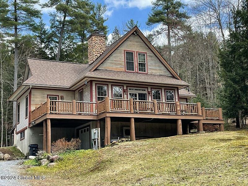 2nd image of 3 Loon Lake Heights Drive