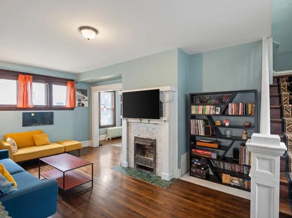 1335 Oliver Ave N, Minneapolis, MN 55411