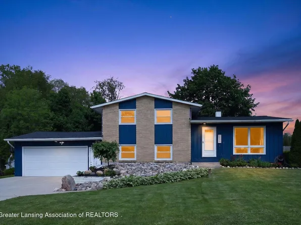 619 Charleston Rd, Lansing, MI 48917