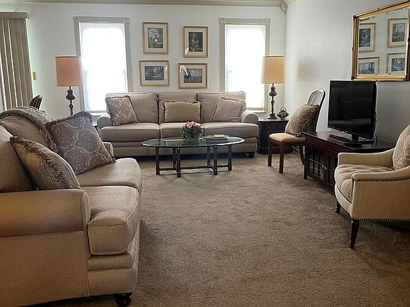 5th image of 35 Sloop Square